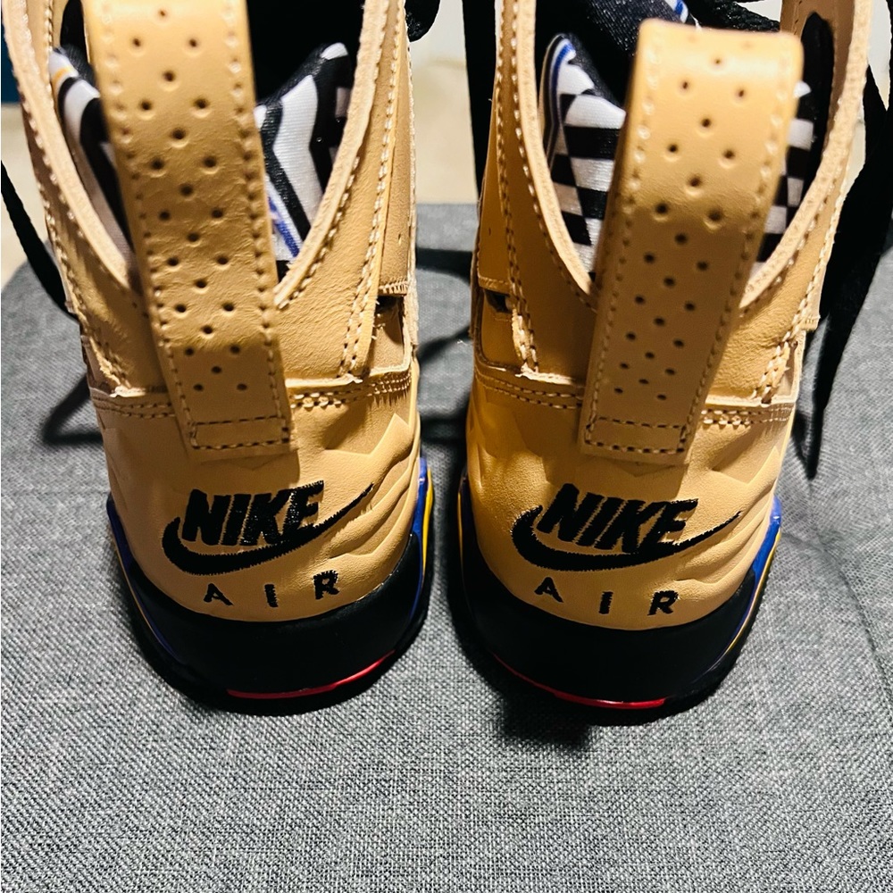 Jordan 7 Retro SE Shoe. Size big boys size 6.5. Worn once!